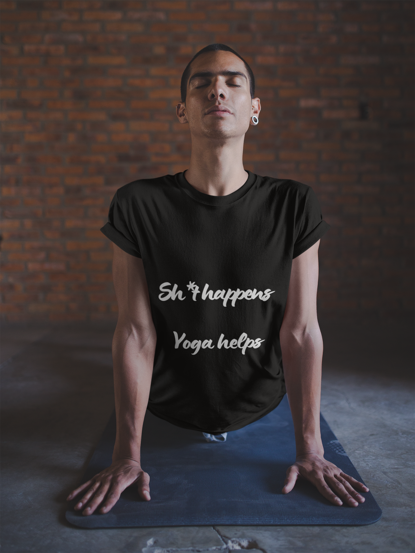 Sh*t happens Yoga helps - Unisex Yoga Lovers Tee I Funny Yoga Gift I Mindfulness Apparel I Self-Care Meditation T-Shirt