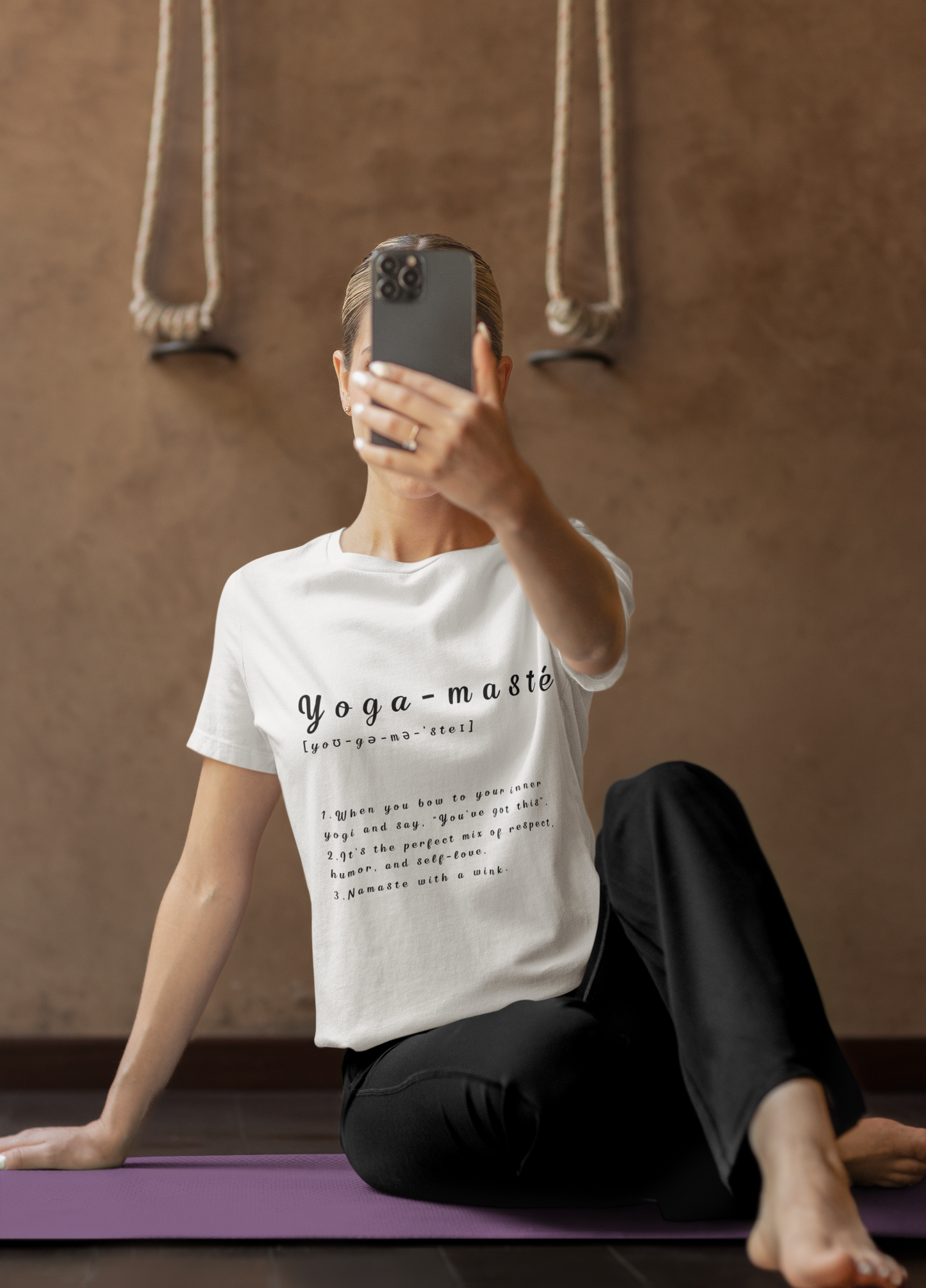 Yoga-masté - Unisex Tee | Inspiring Yoga T-Shirt I Gift for Yogis I Mindfulness & Wellness Gift I Self-Care Meditation Apparel