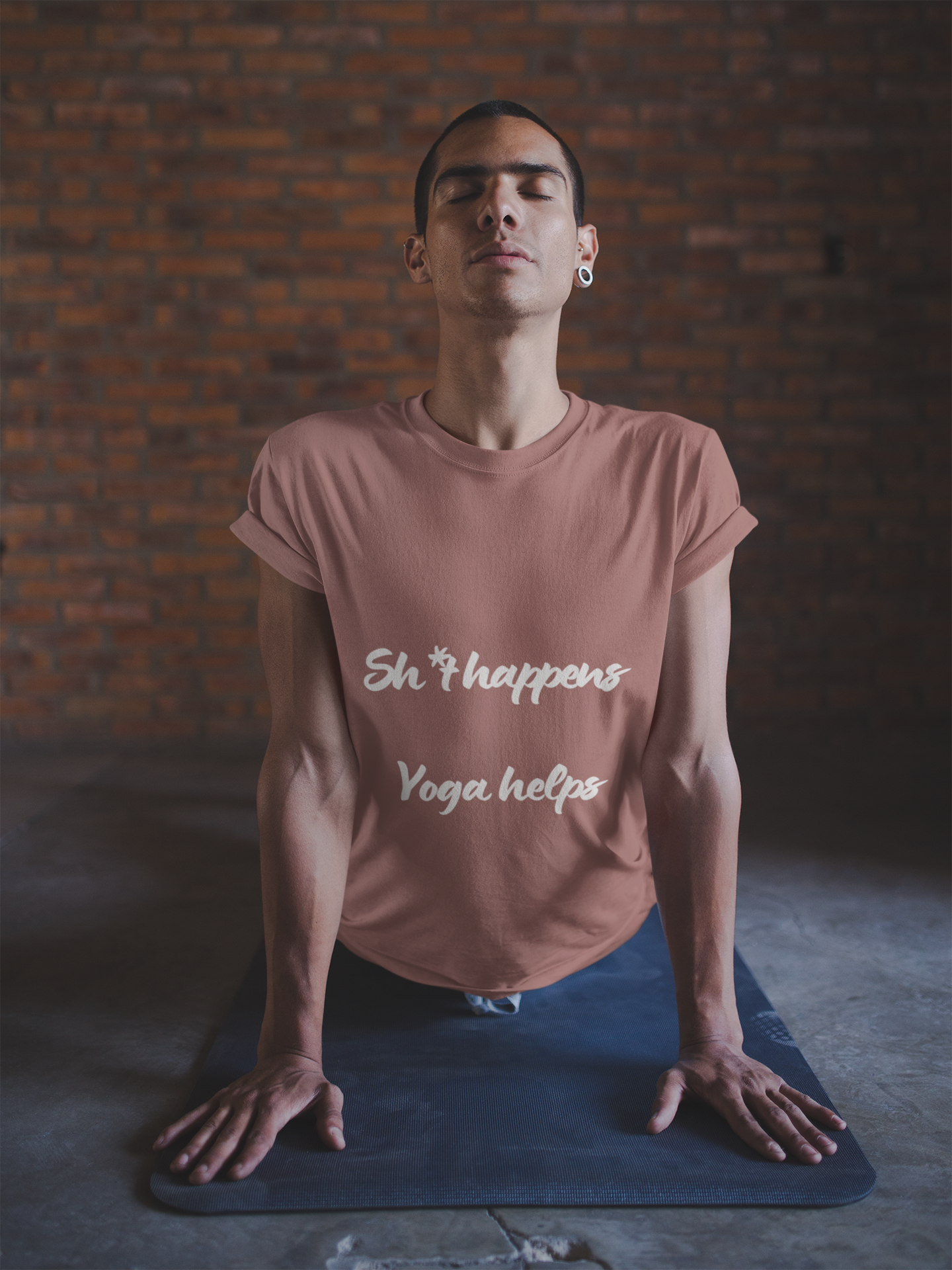 Sh*t happens Yoga helps - Unisex Yoga Lovers Tee I Funny Yoga Gift I Mindfulness Apparel I Self-Care Meditation T-Shirt